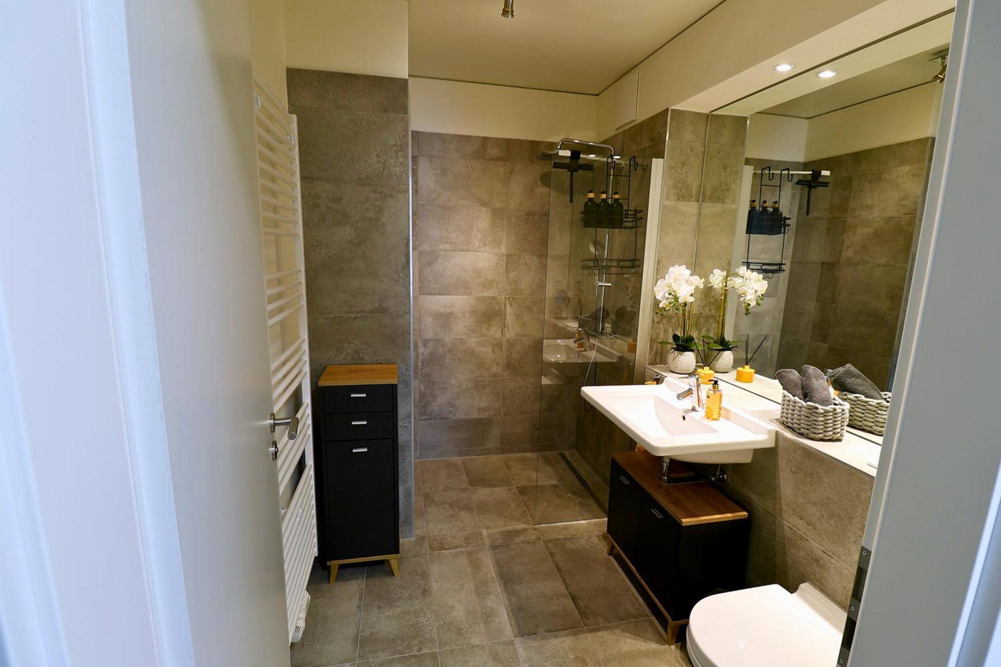 Relaxrefugium Luxus - Kueche, Arbeitsplaetze, Stellplatz & Komfort Fuer Bis 6 Gaeste Koenigs Wusterhausen Bagian luar foto